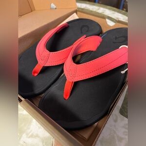 brand new inbox OLUKAI flip-flops